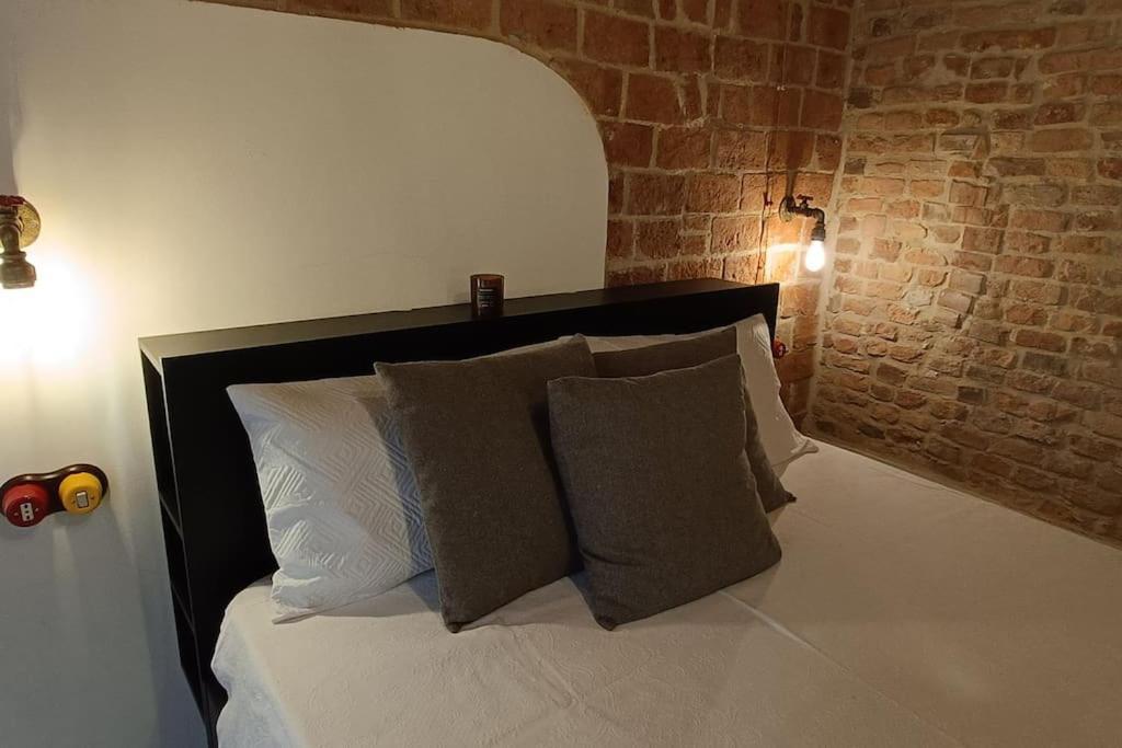 Piazza Statuto-Appartamento Tra Le Mura A-C E Wi-Fi Asti Exteriör bild